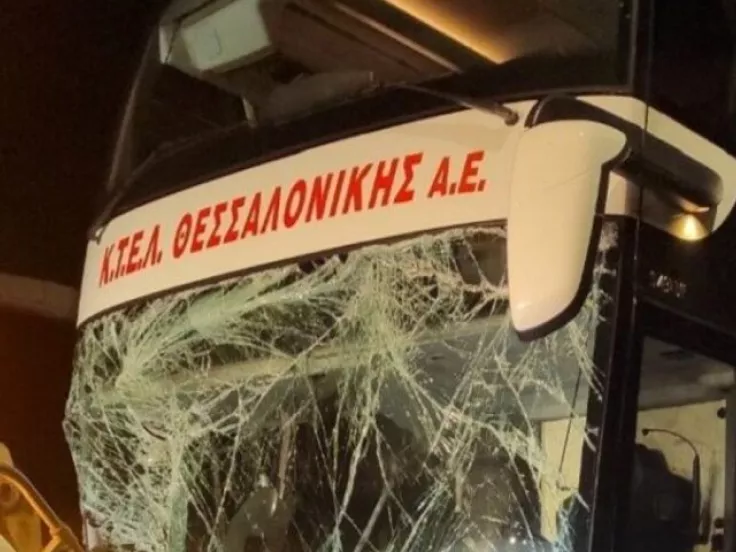 Θεσσαλονίκη: Συνελήφθη ο οδηγός του λεωφορείου που ενεπλάκη σε θανατηφόρο τροχαίο στον Πλαταμώνα