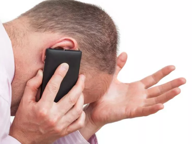 Επιστήμη- Υγεία: Τα τηλεφωνήματα στο κινητό συνδέονται με αυξημένο κίνδυνο για υψηλή αρτηριακή πίεση