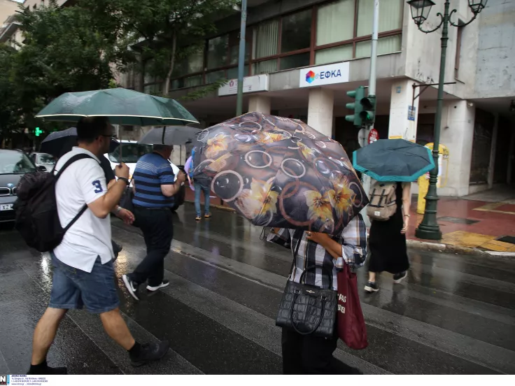 Βροχές και καιρός στο κέντρο της Αθήνας