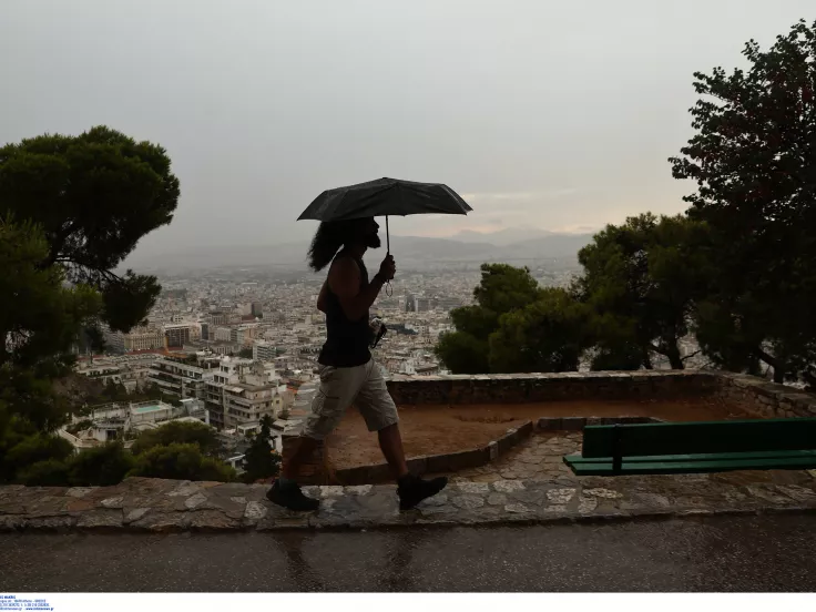 Καλοκαιρινή βροχή στην Αθήνα