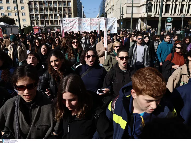 στους δρομους οι μαθητες