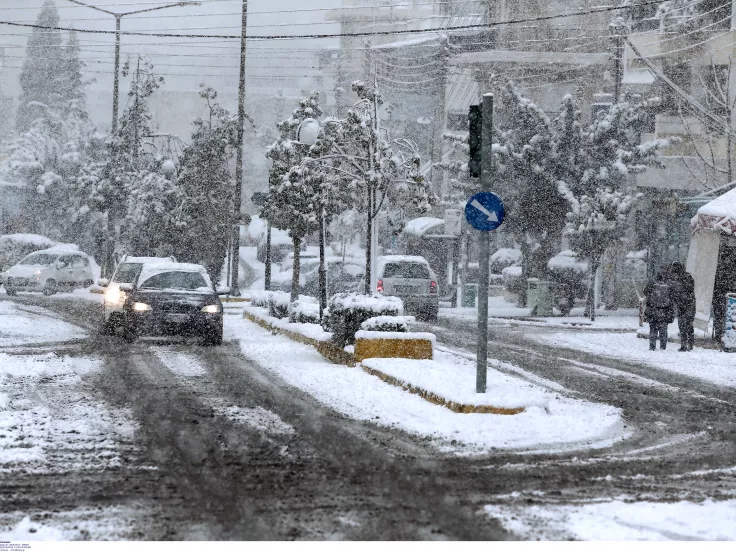 Καιρός Χριστούγεννα με χιόνια