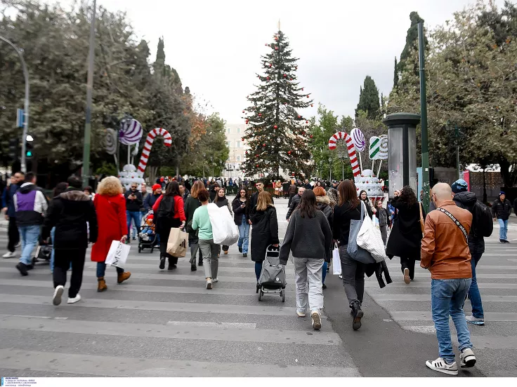 Παραμονή Πρωτοχρονιάς Τι ώρα κλείνουν καταστήματα