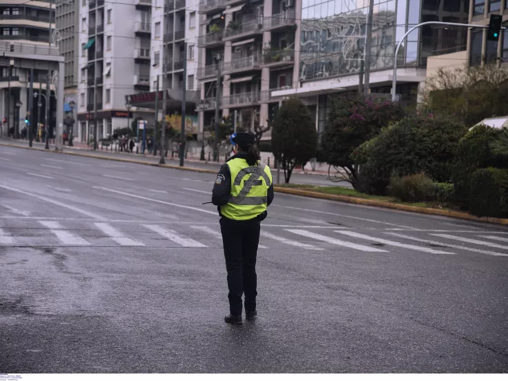 Θεοφάνεια: Κυκλοφοριακές ρυθμίσεις σε Αθήνα και Πειραιά τη Δευτέρα