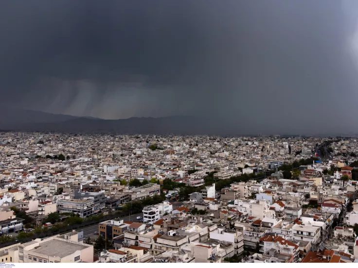 «Αγριεύει» σήμερα ο καιρός σε όλη τη χώρα: Καταιγίδες και στην Αττική