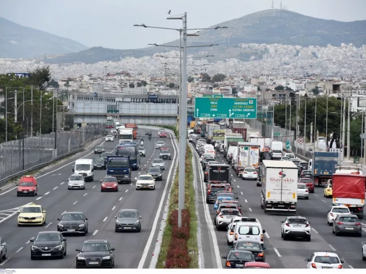 Κίνηση: Στο «κόκκινο» ο Κηφισός - Πού αλλού εντοπίζονται καθυστερήσεις