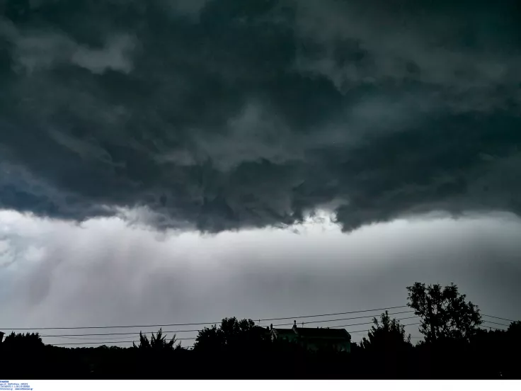 Καιρός: Έκτακτο δελτίο ΕΜΥ - Πού θα χτυπήσει η τριήμερη κακοκαιρία «Ines»