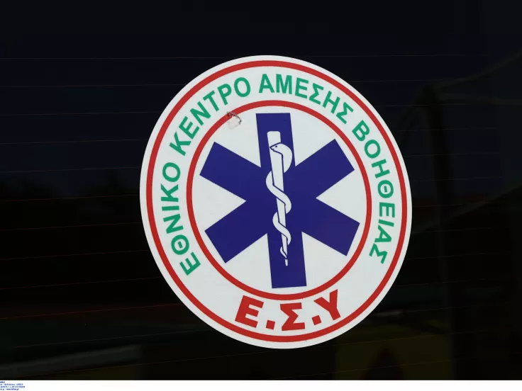 Μεσογείων: Μηχανή έπεσε πάνω σε λεωοφορείο - Στο νοσοκομείο ο μοτοσικλετιστής