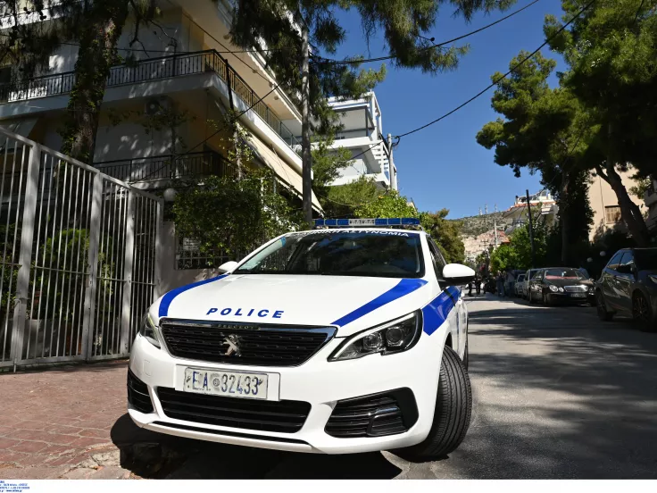 Μεγαλόπολη: Άνδρας απειλεί να αυτοκτονήσει - Ταμπουρώθηκε στο σπίτι του