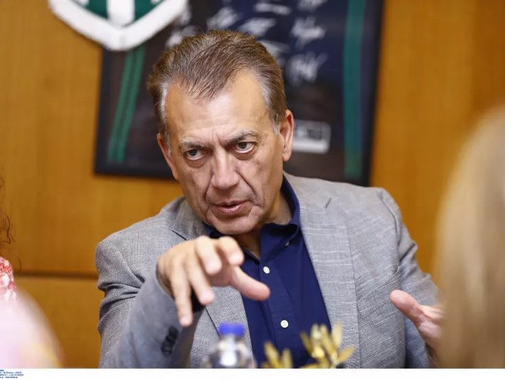 Απολογισμός μέτρων κατά της οπαδικής βίας: Live η διυπουργική συνέντευξη Τύπου