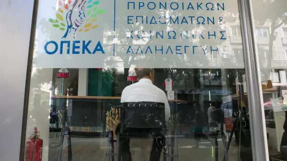 «Φουσκώνει» το Ελάχιστο Εγγυημένο Εισόδημα - Πότε πληρώνεται