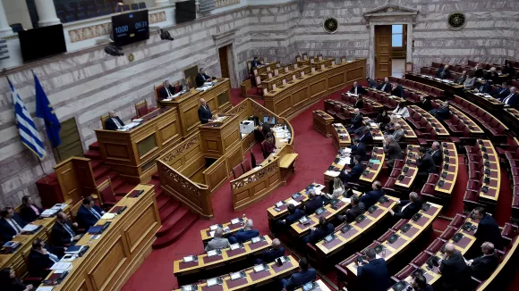 Live - Βουλή: Ψηφίζεται ο προϋπολογισμός 2025 - Στις 7:00 η ομιλία Μητσοτάκη