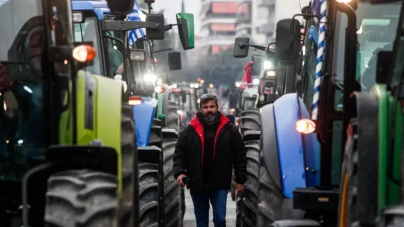 Αγρότες: Ενισχύονται τα μπλόκα και οι κινητοποιήσεις από τον Έβρο έως την Κρήτη