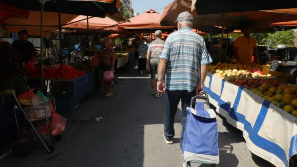 Λαϊκές αγορές: Επιστρέφονται οι άδειες στους πωλητές