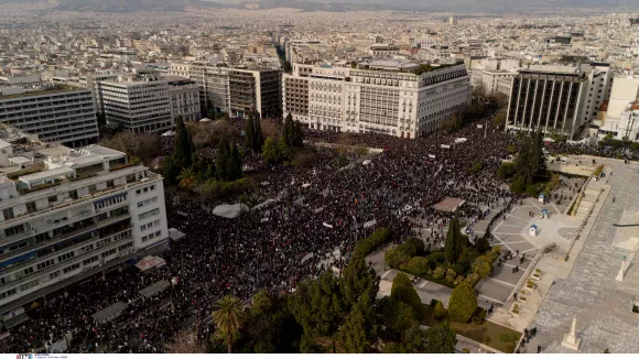 Τέμπη: Ηχηρό «όχι στη συγκάλυψη» - Πλημμύρισε η χώρα (βίντεο, εικόνες)