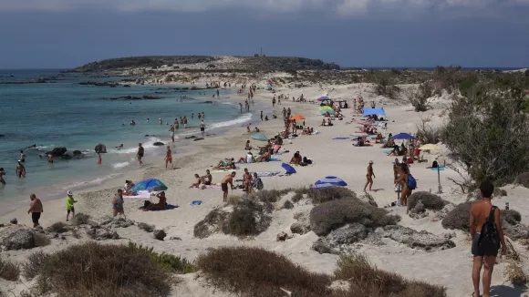 Θερινή σεζόν στο Ελαφονήσι - Λήγουν οι αιτήσεις