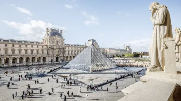 Ληστεία στο Μουσείο του Λούβρου - Θα παραμείνει κλειστό