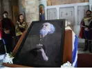 Σε λαϊκό προσκύνημα η σορός του Γιάννη Μαρκόπουλου - Το απόγευμα η κηδεία του