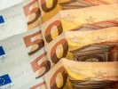 Ποιοι άνεργοι δικαιούνται επίδομα 718 ευρώ από τη ΔΥΠΑ