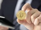 «Απογειώθηκε» το Bitcoin: Πλησιάζει τα 100.000 δολάρια