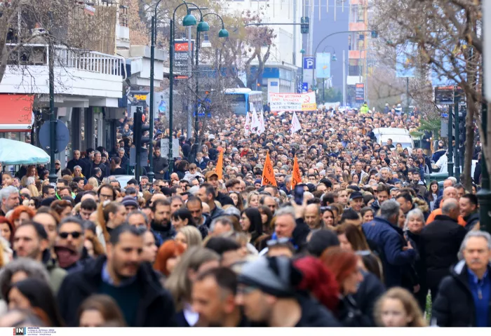 Τέμπη: Ηχηρό «όχι στη συγκάλυψη» - Πλημμύρισε η χώρα (βίντεο, εικόνες)