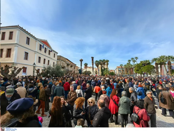 Τέμπη: Ηχηρό «όχι στη συγκάλυψη» - Πλημμύρισε η χώρα (βίντεο, εικόνες)